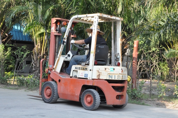 ((ลดกระหน่ำ))ขายFORKLIFT NISSAN FG10 ใหม่สุด(1.ตัน) เสา3เมตร สวยเดิมจากญี่ปุ่น ยังไม่เคยใช้ในไทย 85,000เท่านั้น!!