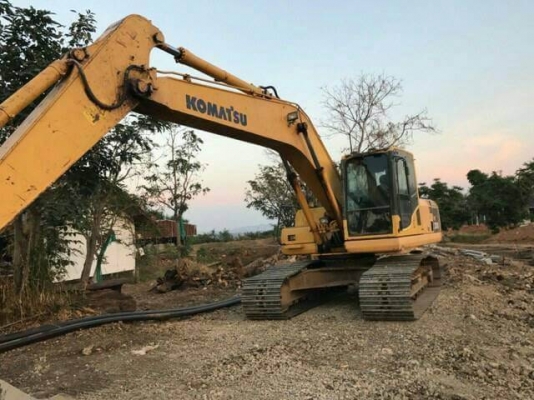 ขาย2,180,000 KOMATSU PC200-8 บูมยาว 18 ม. 2,180,000 บาท ปี 2010 ทำงาน 9,xxx ชม. เครื่องดี ปั้มแรง โช่หนา เอวแน่น ไฟฟ้า ครบ เอกสารอินวอยท์ รถอยู่ จ.นครราชสีมา  090-772-3710 090-772-3708