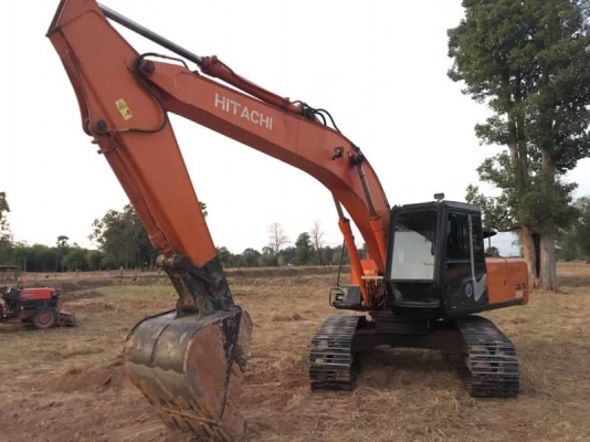 ขาย 715,000 เก่านอก 1 ปี   HITACHI EX200-3 ไฟฟ้าครบ แอร์เย็น โช่หนา เอวแน่น เครื่องดี ปั้มดี เอกสารอินวอยท์ รถอยู่ จ.ร้อยเอ็ด 090-772-3710 090-772-3708