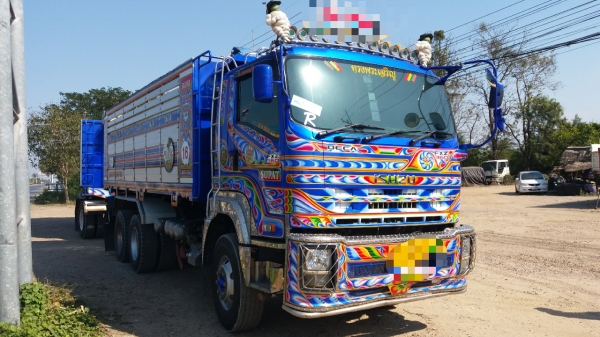 ขาย 2,700,000 ISUZU 360 ปี 57 วิ่ง 200,000 กม. แม่ลูกดั้ม(อู่ ส.สุพัตร์)แม่ยาว 6.40 ม.ลูก 3 คาน  ยาว 6.80 ม.กว้าง 2.55 นอกสูง 1.70 ม. รถอยู่.นครประฐม 090-772-3710 090-772-3708