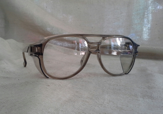 แว่นตาแนว 'อเมริกันสตีมพังค์' ยุค '80s ราคาประถมศึกษา! Vintage AO AEROSITE handmade i แว่นตาแนว 'อเมริกันสตีมพังค์' ยุค '80s ราคาประถมศึกษา! Vintage AO AEROSITE handmade i