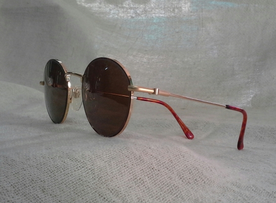 แว่นตา 'นอส' เทพเจ้าของชาวเยอรมัน 'หยดน้ำ-จอห์น เลนนอน' Vintage RODENSTOCK handm แว่นตา 'นอส' เทพเจ้าของชาวเยอรมัน 'หยดน้ำ-จอห์น เลนนอน' Vintage RODENSTOCK handm