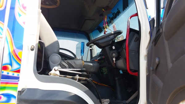 ขาย 2,700,000 ISUZU 360 ปี 57 วิ่ง 200,000 กม. แม่ลูกดั้ม(อู่ ส.สุพัตร์)แม่ยาว 6.40 ม.ลูก 3 คาน  ยาว 6.80 ม.กว้าง 2.55 นอกสูง 1.70 ม. รถอยู่.นครประฐม 090-772-3710 090-772-3708