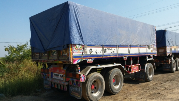 ขาย 2,700,000 ISUZU 360 ปี 57 วิ่ง 200,000 กม. แม่ลูกดั้ม(อู่ ส.สุพัตร์)แม่ยาว 6.40 ม.ลูก 3 คาน  ยาว 6.80 ม.กว้าง 2.55 นอกสูง 1.70 ม. รถอยู่.นครประฐม 090-772-3710 090-772-3708