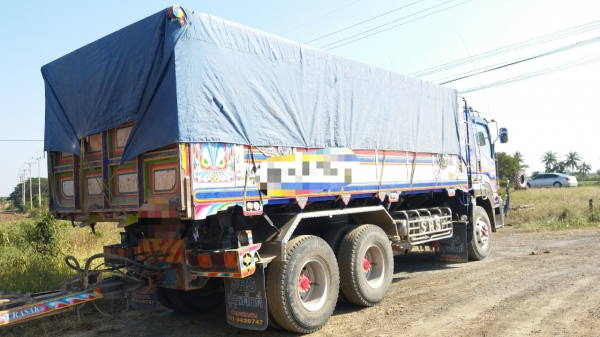 ขาย 2,700,000 ISUZU 360 ปี 57 วิ่ง 200,000 กม. แม่ลูกดั้ม(อู่ ส.สุพัตร์)แม่ยาว 6.40 ม.ลูก 3 คาน  ยาว 6.80 ม.กว้าง 2.55 นอกสูง 1.70 ม. รถอยู่.นครประฐม 090-772-3710 090-772-3708