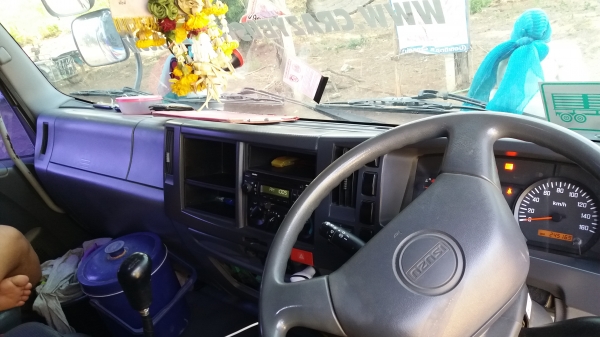 ขาย 2,700,000 ISUZU 360 ปี 57 วิ่ง 200,000 กม. แม่ลูกดั้ม(อู่ ส.สุรศักดิ์)แม่ยาว 6.40 ม.ลูก 3 คาน  ยาว 6.80 ม.กว้าง 2.55 นอกสูง 1.70 ม. รถอยู่.นครประฐม 090-772-3710 090-772-3708