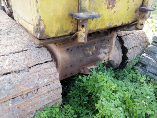 ขายรถแทรคเตอร์ KOMATSU D20A-5 ราคา 130000 ขายรถแทรคเตอร์ KOMATSU D20A-5 ราคา 130000