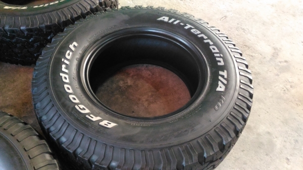 ขายยาง BF 265/75/16 ปี 13