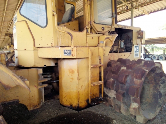 รถบดไล่โพรงอากาศย่ำสันเขื่อน4ล้อหนาม CAT814 เอกสารเล่มทะเบียน สนใจซื้อโทร 084-5649130