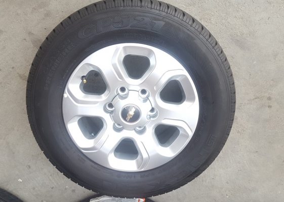 ขายล้อChevrolet 16ยาง215/70/16 ปี 2514 4 ล้อ
