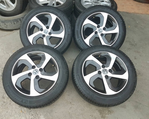 ขายล้อHonda new city15 หน้าเงาดำ ยางปี14 4 ล้อ