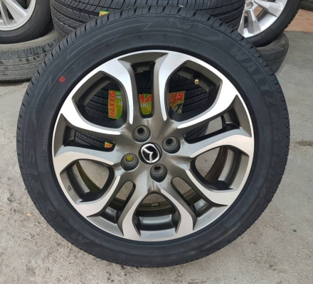 ขายล้อMazda2 Skyactiv15 ยางใหม่ปี17 4 ล้อ