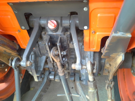 ขาย แทรกเตอร์ KUBOTA L3608 สีเดิมๆ สวยๆคับ