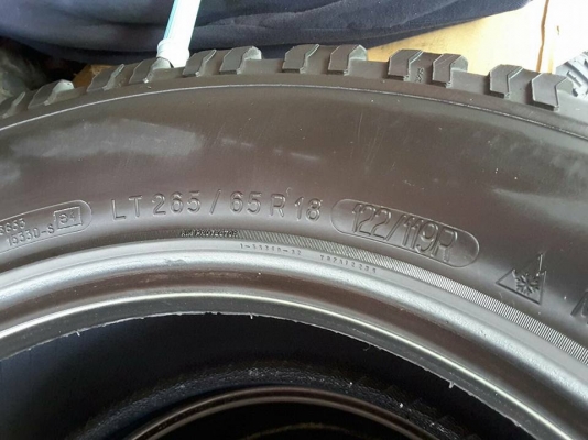 BF KO1 USA. 265-65-18 ปลายปี 11 สภาพสวยๆ 1ชุด BF KO1 USA. 265-65-18 ปลายปี 11 สภาพสวยๆ 1ชุด