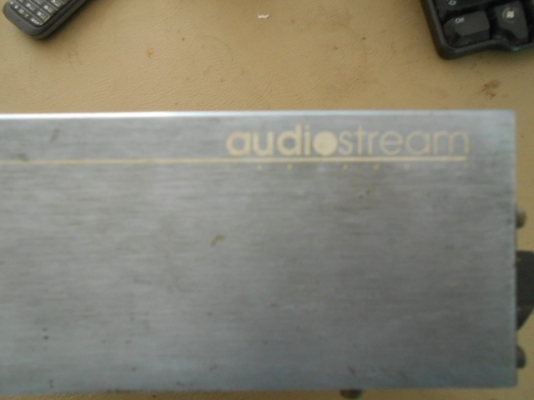 แอม2แชลแนล audiostream AS 120 ค่ายเดียวกับ soundstream เสียงใสมาก ไม่มีฝาหลัง เดิมๆไม่เคยซ่อม