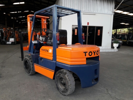 ขายรถยก TOYOTA 5FD30 ยกสูง 3 ม. เข้าตู้ได้ ขายรถยก TOYOTA 5FD30 ยกสูง 3 ม. เข้าตู้ได้