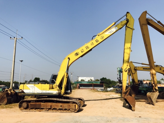ขาย 1,450,000 KOBELCO sk 200-3 LC บูมยาว 16 ม. ไฟฟ้าครบ เครื่องดี ปั้มแรง เอวแน่น ช่วงล่างสวย เอกสารเล่มทะเบียน รถสวยพร้อมใช้ เอกสารพร้อมโอน รถอยู่ จ.สุพรรณบุรี 090-772-3710 090-772-3708