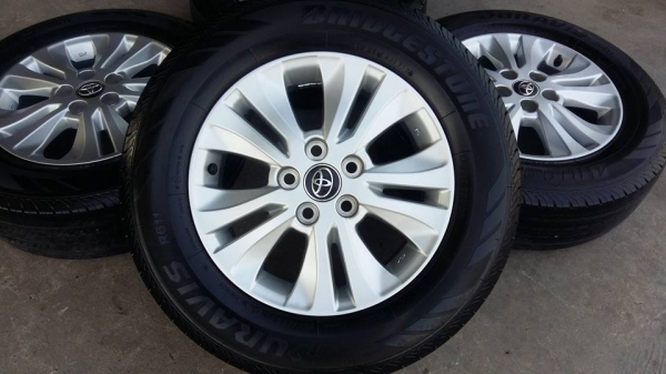 ขายล้อแม็ก revo 16"x6.5" สนใจติดต่อ ร้าน ก.เจริญการยาง ครับ 081-3747940