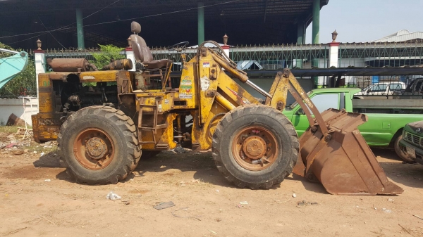 ขาย รถตัก KOBELCO LK300 เอวอ่อน ดิสค์เบรค เครื่อง 6BD1 165 แรงม้า เกียร์ทอค ยางดี รถจอดไว้ไม่ค่อยได้ใช้งาน ขาย รถตัก KOBELCO LK300 เอวอ่อน ดิสค์เบรค เครื่อง 6BD1 165 แรงม้า เกียร์ทอค ยางดี รถจอดไว้ไม่ค่อยได้ใช้งาน
