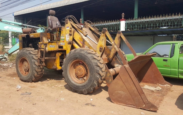 ขาย รถตัก KOBELCO LK300 เอวอ่อน ดิสค์เบรค เครื่อง 6BD1 165 แรงม้า เกียร์ทอค ยางดี รถจอดไว้ไม่ค่อยได้ใช้งาน ขาย รถตัก KOBELCO LK300 เอวอ่อน ดิสค์เบรค เครื่อง 6BD1 165 แรงม้า เกียร์ทอค ยางดี รถจอดไว้ไม่ค่อยได้ใช้งาน