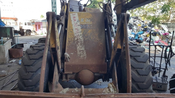 ขาย รถตัก KOBELCO LK300 เอวอ่อน ดิสค์เบรค เครื่อง 6BD1 165 แรงม้า เกียร์ทอค ยางดี รถจอดไว้ไม่ค่อยได้ใช้งาน ขาย รถตัก KOBELCO LK300 เอวอ่อน ดิสค์เบรค เครื่อง 6BD1 165 แรงม้า เกียร์ทอค ยางดี รถจอดไว้ไม่ค่อยได้ใช้งาน