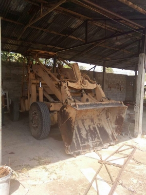 ขายรถตัก KOMATSU ราคา130,000 สนใจโทร 090-8588220 093-3258446 www.narong2truck.com www.truck.in.th/498 Facebook ณรงค์ ซื้อขายรถมือสอง (เว็บไซต์ส่วนตัว) Facebook คุณนะ รถบรรทุก