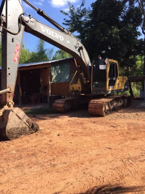 ขาย 795,000 VOLVO EC210B Lc   เครื่องดี ปั้มแรง โช่หนา เอวแน่น ไฟฟ้าครบ   รถอยู่ จ.อุดรธานี  090-772-3710 090-772-3708