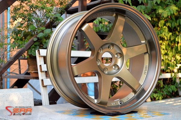 TE37 ขอบ18 สำหรับใส่ NAVARA วงละ 5,000 บาท TE37 ขอบ18 สำหรับใส่ NAVARA วงละ 5,000 บาท