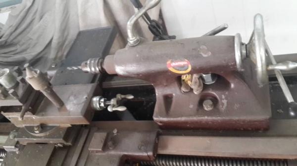 เครื่องกลึง 7 ฟุต โบราณ ญี่ปุ่น สภาพเยี่ยม นิ่มเงียบ 85000 บาท