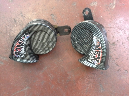 แตรญี่ปุ่นลายเคฟร่าในตัว