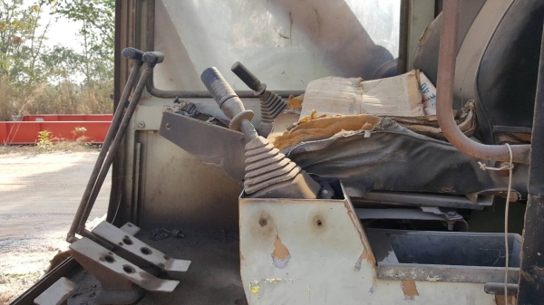 ขาย แบคโฮ CAT E200B ต้องเช็คระบบไฮดรอริค เอกสารใบซื้อขาย