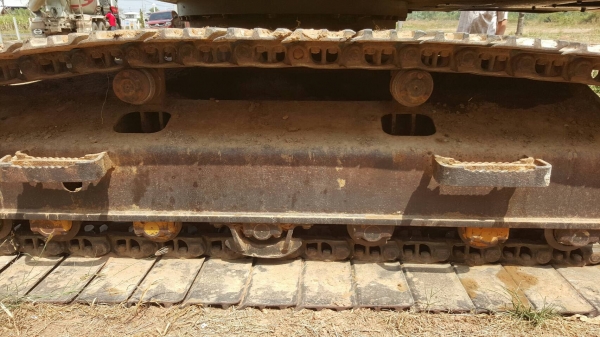 ขาย แบคโฮ KOMATSU PC200-8 สภาพพร้อมใช้งาน เครื่องดี ช่วงล่างเต็ม เล่มทะเบียนครบ