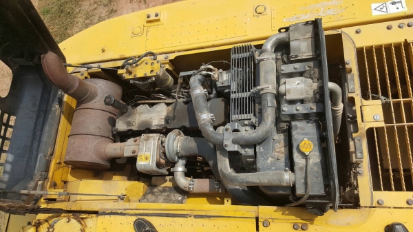 ขาย แบคโฮ KOMATSU PC200-8 สภาพพร้อมใช้งาน เครื่องดี ช่วงล่างเต็ม เล่มทะเบียนครบ