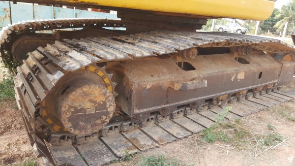 ขาย แบคโฮ KOMATSU PC200-8 สภาพพร้อมใช้งาน เครื่องดี ช่วงล่างเต็ม เล่มทะเบียนครบ