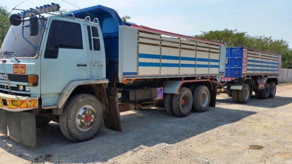 ขายรถพ่วง Isuzu rocky เครื่อง 240 แรง turbo ปี 37 ช่วงล่างเดกก้า ลูก 3 เพลาแท้ปี 56 ทะเบียนพร้อม ขายรถพ่วง Isuzu rocky เครื่อง 240 แรง turbo ปี 37 ช่วงล่างเดกก้า ลูก 3 เพลาแท้ปี 56 ทะเบียนพร้อม