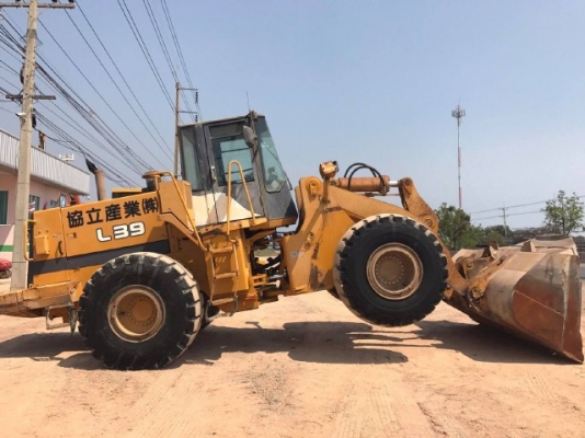 ขายรถตักล้อยาง TCM L39 รถนอกนำเข้าจากญี่ปุ่น สภาพสวยพร้อมใช้งาน