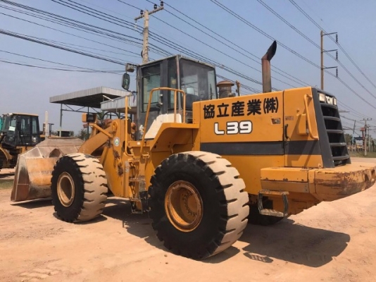 ขายรถตักล้อยาง TCM L39 รถนอกนำเข้าจากญี่ปุ่น สภาพสวยพร้อมใช้งาน