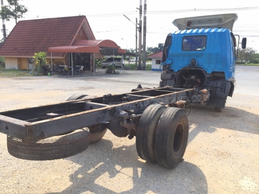 HINO KM779 6 ล้อ หัว-แซซซี ขนาด 117 แรงม้า ปีจดทะเบียน 2533