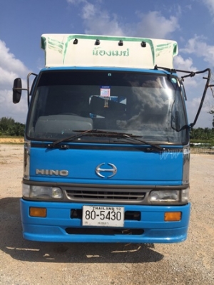 HINO KM779 6 ล้อ หัว-แซซซี ขนาด 117 แรงม้า ปีจดทะเบียน 2533 HINO KM779 6 ล้อ หัว-แซซซี ขนาด 117 แรงม้า ปีจดทะเบียน 2533