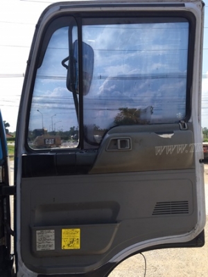 HINO KM779 6 ล้อ หัว-แซซซี ขนาด 117 แรงม้า ปีจดทะเบียน 2533