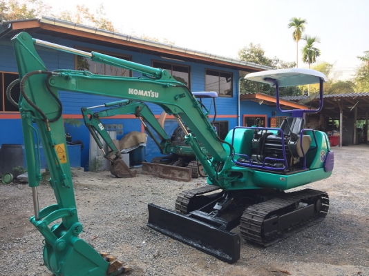 ขายรถขุดเล็ก แบคโครเล็กkomatsu pc30-7สภาพดีพร้อมทำงาน