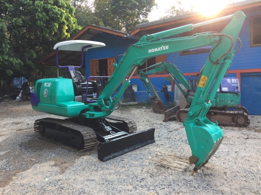 ขายรถขุดเล็ก แบคโครเล็กkomatsu pc30-7สภาพดีพร้อมทำงาน