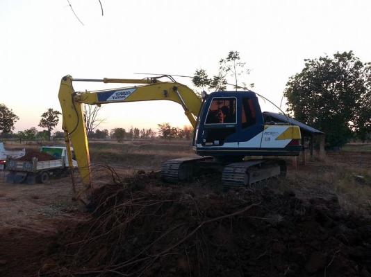 ขายแบคโค SK120-3 มาร์คที ไฟฟ้าครบ แอร์เย็น รถสวยสภาพดีมาก ราคา900,000 สนใจโทร 090-8588220 093-3258446 www.narong2truck.com www.truck.in.th/498 เพจ Facebook ณรงค์ ซื้อขายรถมือสอง กลุ่ม Facebook ณรงค์ ซื้อขายรถมือสอง