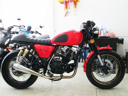 (โอนฟรี) ขาย Stallions Centaur Cafe ไมล์แท้ 3588 กม แต่งสวย เครื่องแน่ๆ สีแดง ราคา 35900 บาท (โอนฟรี) ขาย Stallions Centaur Cafe ไมล์แท้ 3588 กม แต่งสวย เครื่องแน่ๆ สีแดง ราคา 35900 บาท