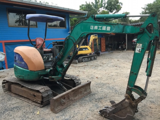 ขายรถขุดเล็ก แบคโครเล็กkomatsu pc30mr-1สภาพดีพร้อมทำงาน