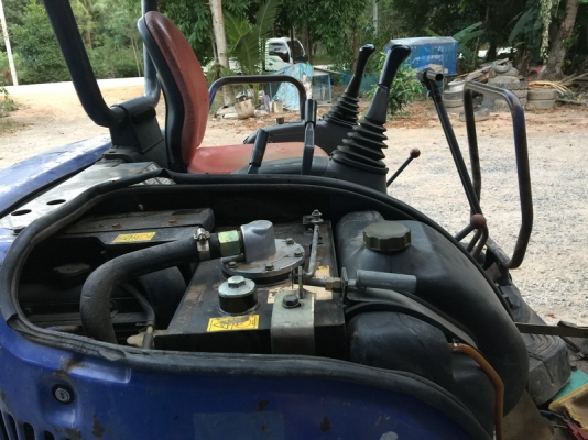 ขายรถขุดเล็ก แบคโครเล็กkomatsu pc30mr-1สภาพดีพร้อมทำงาน