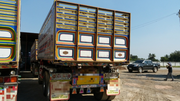 ขาย 2,700,000 ISUZU 360 ปี 57 วิ่ง 200,000 กม. แม่ลูกดั้ม(อู่ ส.สุพรรณชัย)แม่ยาว 6.40 ม.ลูก 3 คาน  ยาว 6.80 ม.กว้าง 2.55 นอกสูง 1.70 ม. รถอยู่.นครปฐม 090-772-3710 090-772-3708