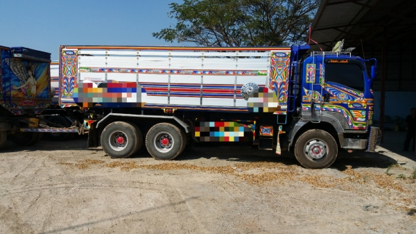 ขาย 2,700,000 ISUZU 360 ปี 57 วิ่ง 200,000 กม. แม่ลูกดั้ม(อู่ ส.สุพรรณชัย)แม่ยาว 6.40 ม.ลูก 3 คาน  ยาว 6.80 ม.กว้าง 2.55 นอกสูง 1.70 ม. รถอยู่.นครปฐม 090-772-3710 090-772-3708