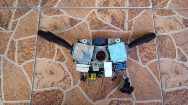 สวิตช์ยกเลี้ยว ปัดน้ำฝน Toyota Crown Majesta JZS 155 สวิตช์ยกเลี้ยว ปัดน้ำฝน Toyota Crown Majesta JZS 155