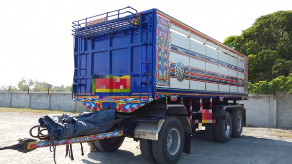 ขาย 2,700,000 ISUZU 360 ปี 57 วิ่ง 200,000 กม. แม่ลูกดั้ม(อู่ ส.สุรศักดิ์)แม่ยาว 6.40 ม.ลูก 3 คาน  ยาว 6.80 ม.กว้าง 2.55 นอกสูง 1.70 ม. รถอยู่.นครปฐม 090-772-3710 090-772-3708